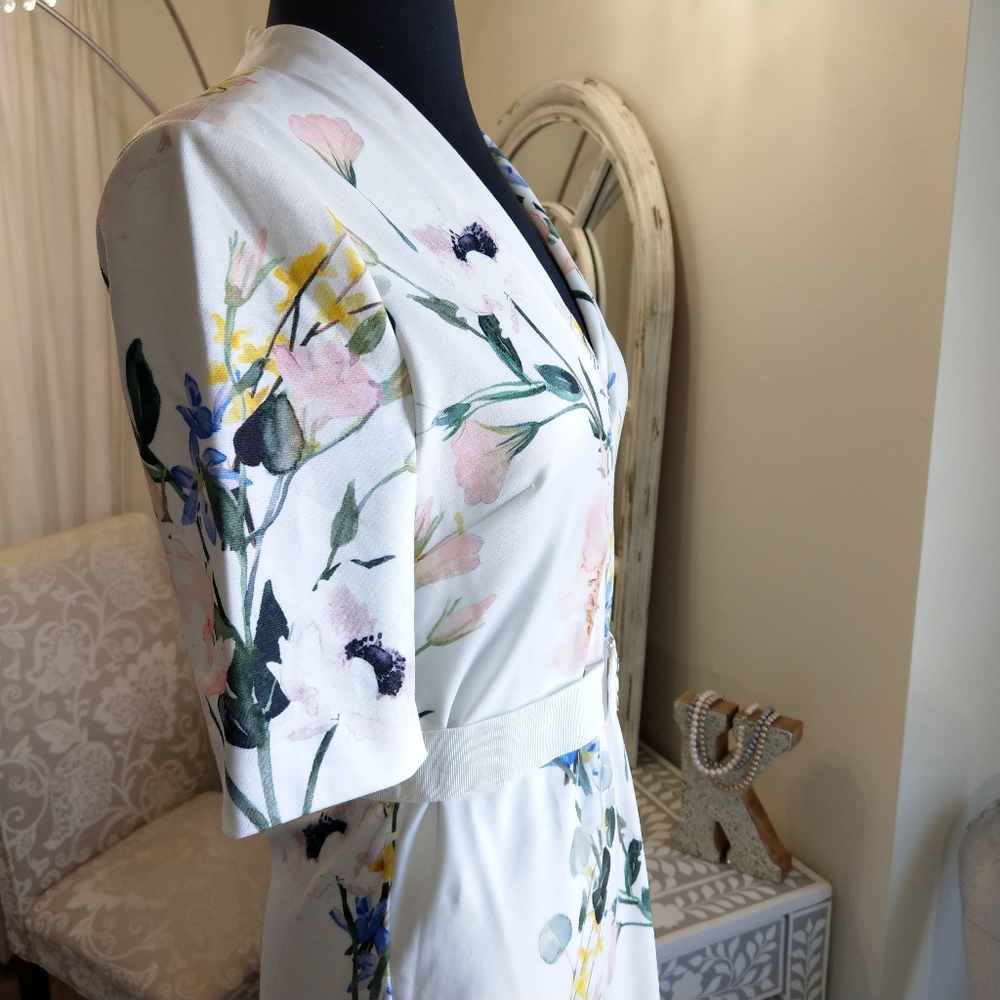 🍒NWT🍒 TED BAKER FLORAL BODYCON MIDI DRESS - Picture 9 of 11
